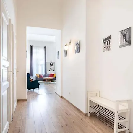 Apartament Cityscape Budget Riverside