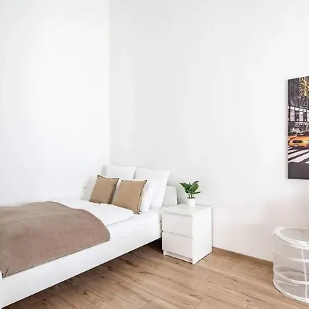 Apartment Cityscape Budget Riverside